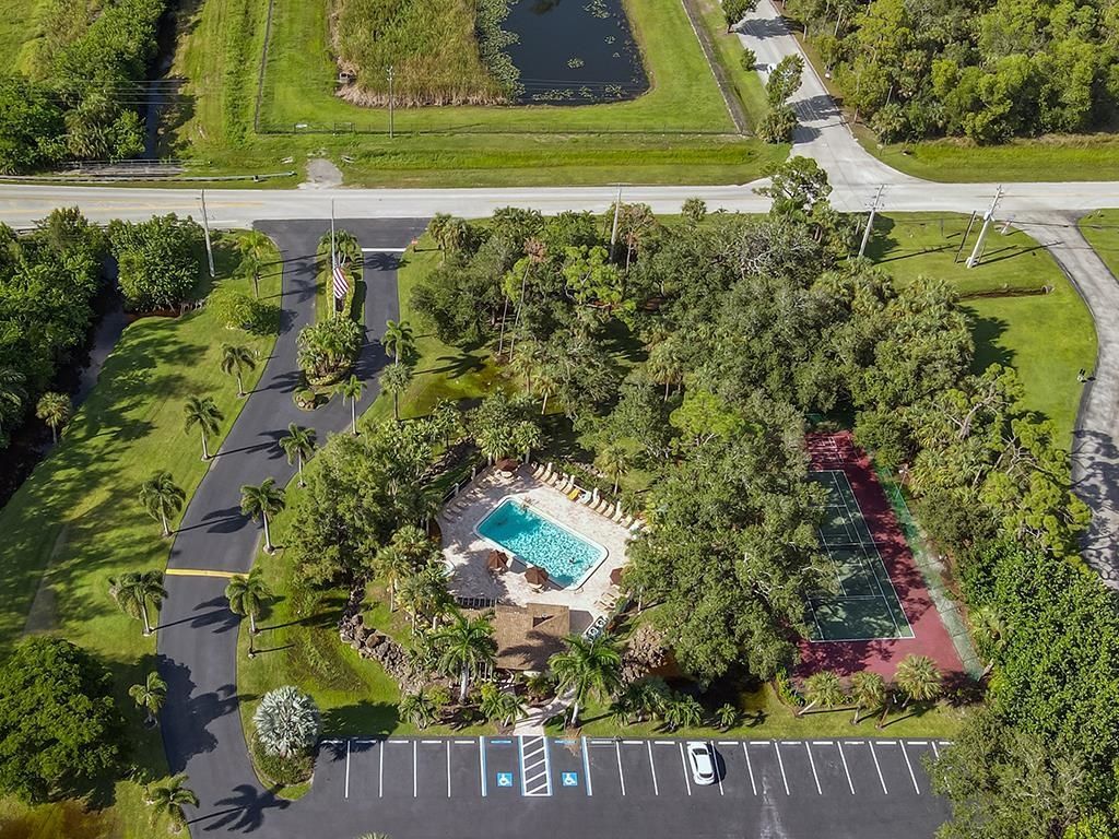 15206 Parkside Dr, Unit 201, Fort Myers, FL 33908 Photo
