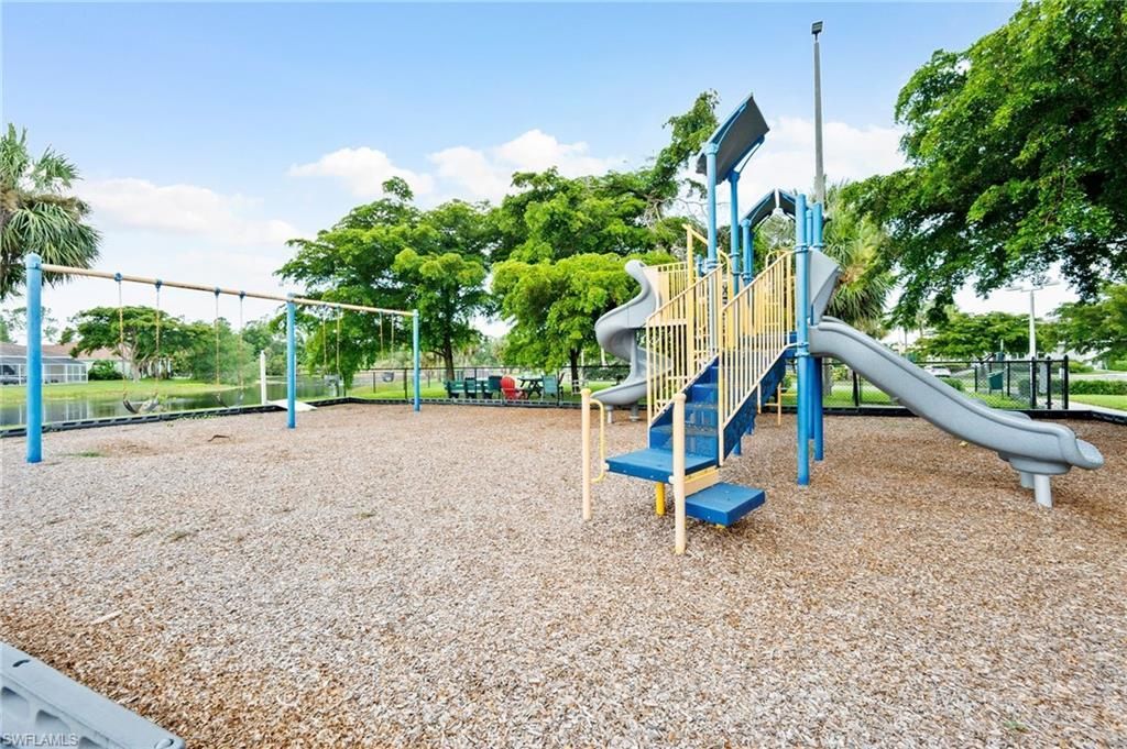 8009 Breton Cir, Fort Myers, FL 33912 Photo