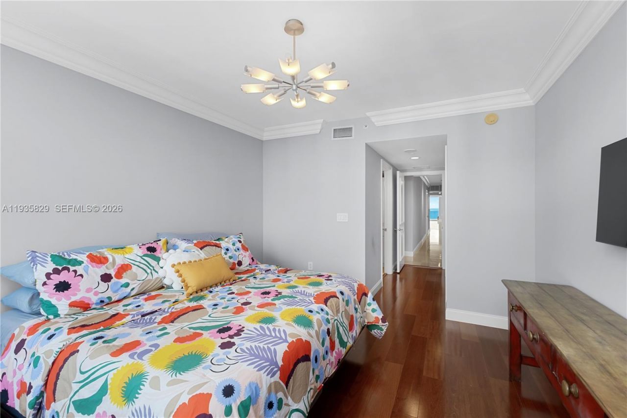 20201 E Country Club Dr, Unit 2506, Aventura, FL 33180 Photo