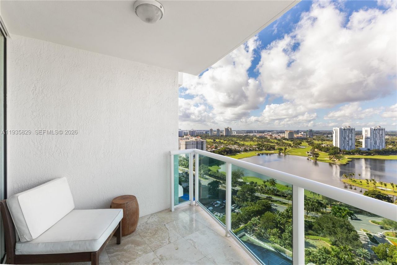 20201 E Country Club Dr, Unit 2506, Aventura, FL 33180 Photo