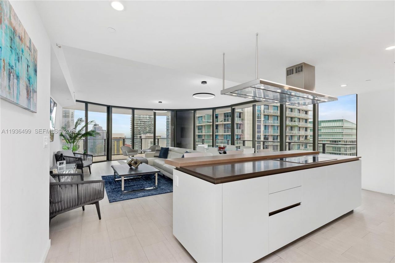1000 Brickell Plz , Unit 3902, Miami, FL 33131 Photo