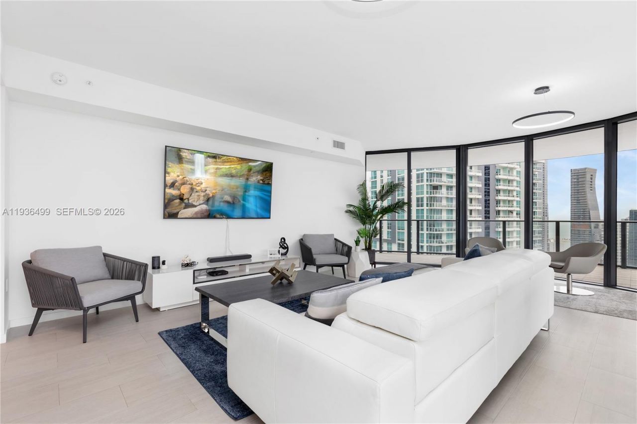 1000 Brickell Plz , Unit 3902, Miami, FL 33131 Photo