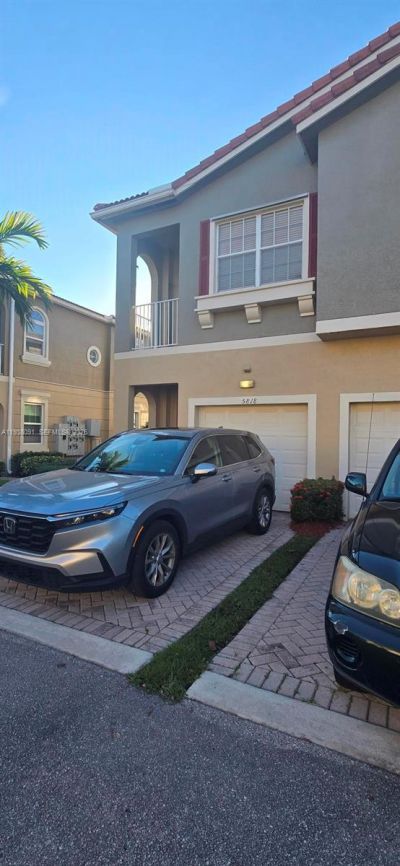 5818 Hampton Hills Blvd, Unit 5818, Tamarac, FL 33321 Photo