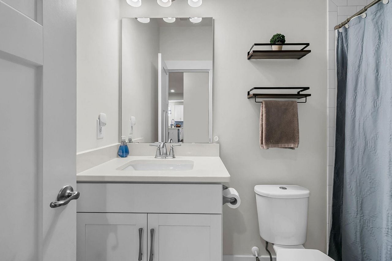 1201 Gannett Road Photo 23