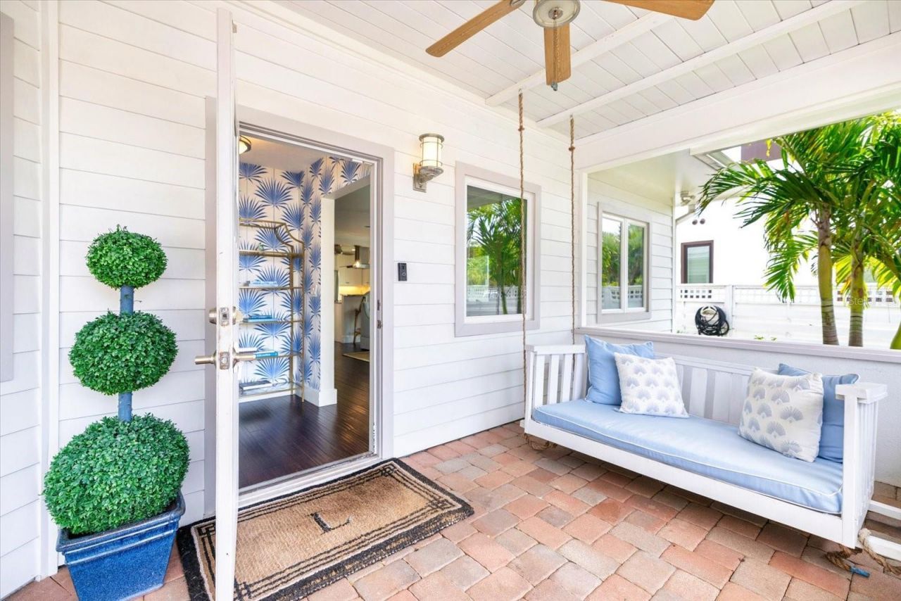 1841 Datura Street, Sarasota, FL 34239 Photo