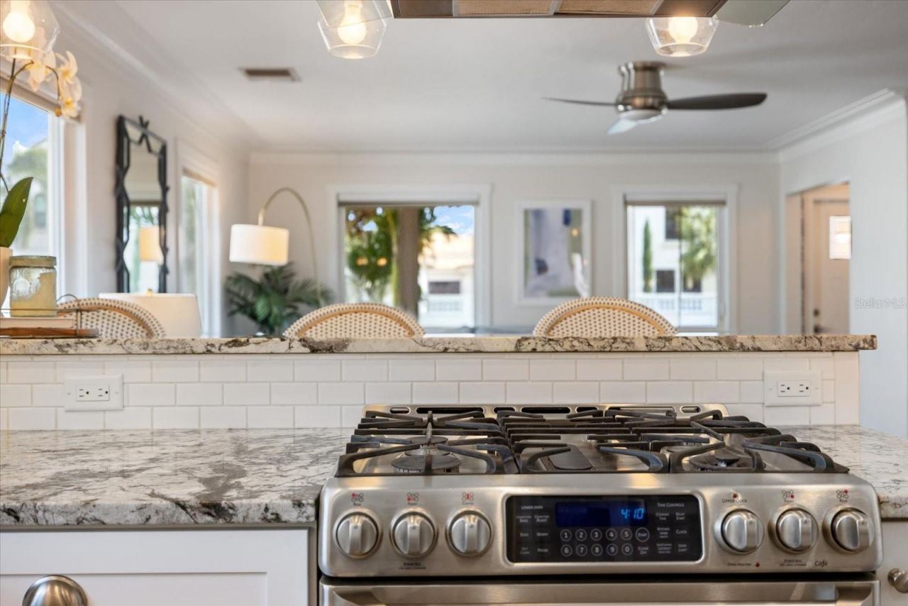 1841 Datura Street, Sarasota, FL 34239 Photo