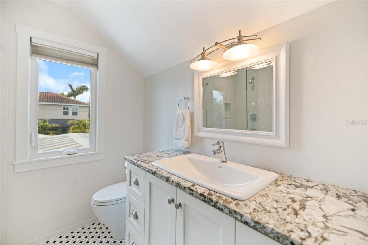1841 Datura Street, Sarasota, FL 34239 Photo