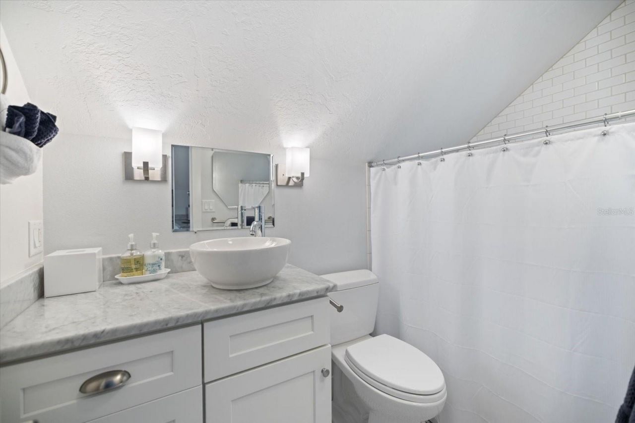 1841 Datura Street, Sarasota, FL 34239 Photo