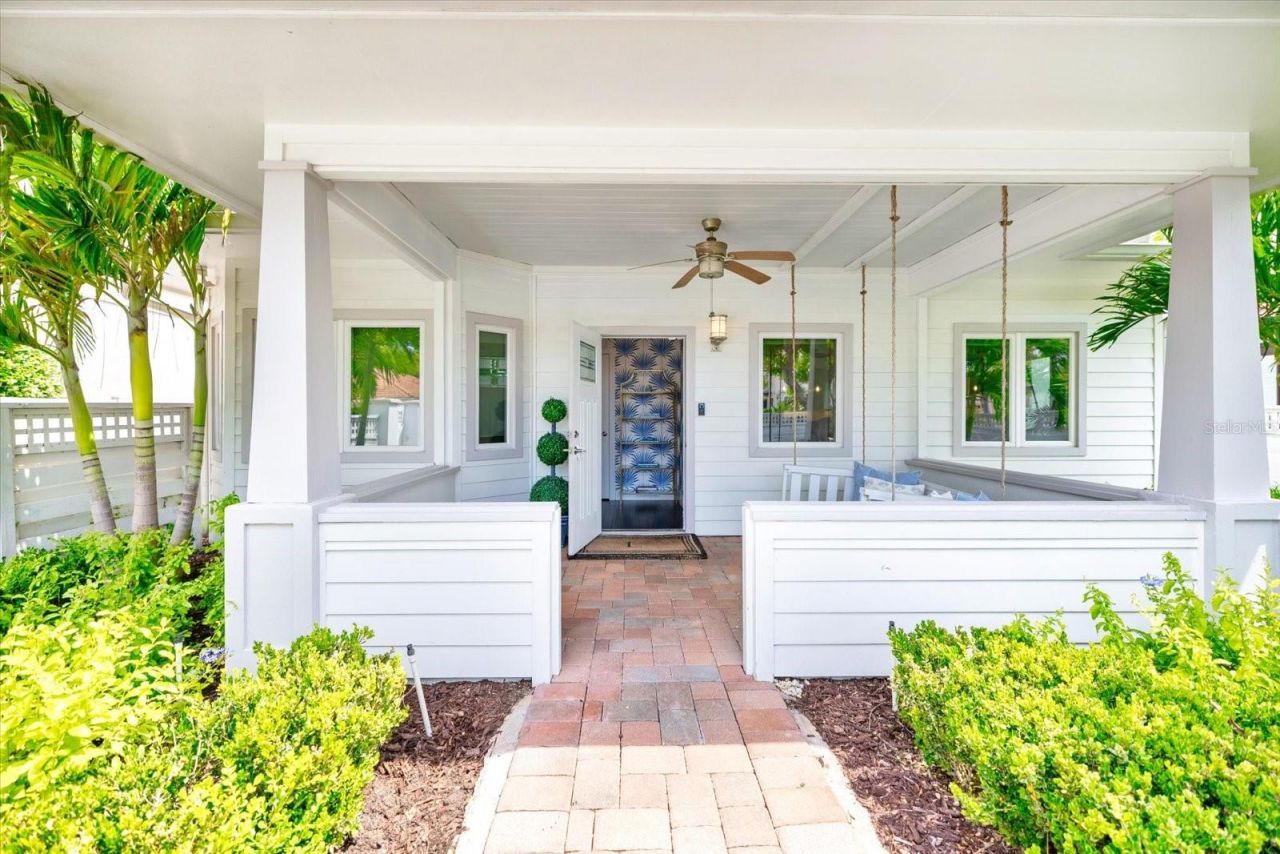 1841 Datura Street, Sarasota, FL 34239 Photo