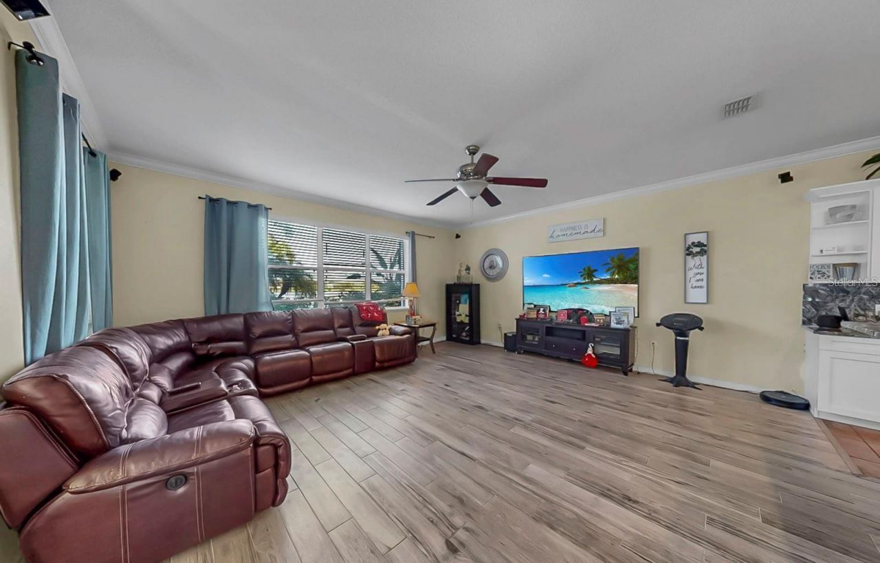 5457 Sandy Shell Drive, Apollo Beach, FL 33572 Photo