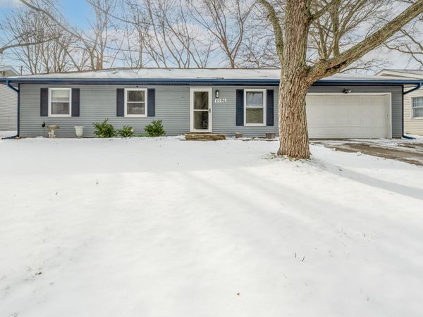 4596 Vista Drive, Bridgman, MI 49106