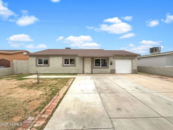 1838 W ALTA VISTA Road, Phoenix, AZ 85041