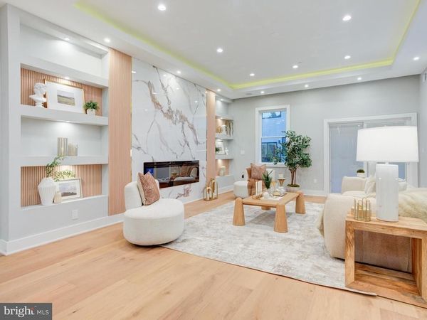 1019 E PALMER STREET, PHILADELPHIA, PA 19125