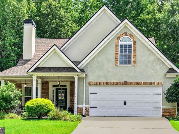 10 Fenway Court, Newnan, GA 30265