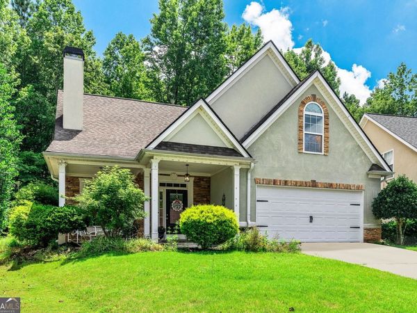 10 Fenway Court, Newnan, GA 30265