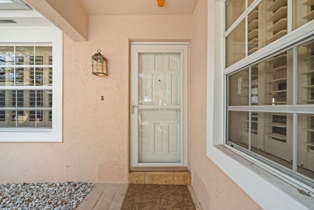 28 Governors Court, Palm Beach Gardens, FL 33418 Photo