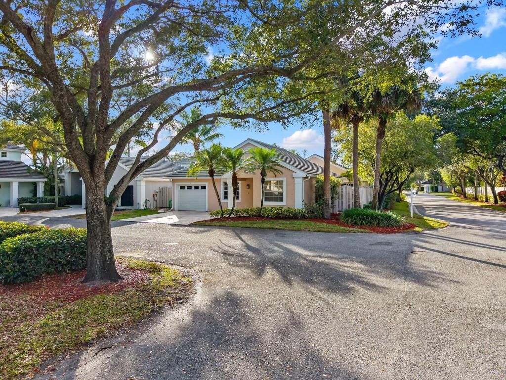 28 Governors Court, Palm Beach Gardens, FL 33418 Photo