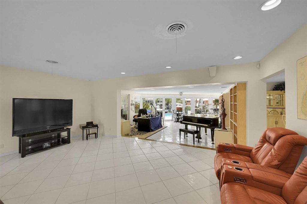 2920 NE 23rd Street, Pompano Beach, FL 33062 Photo