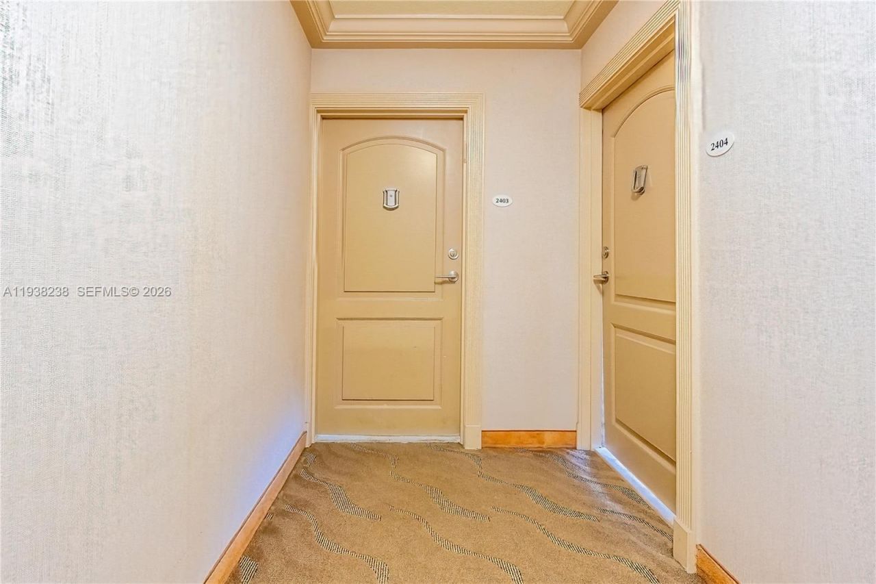 3675 N Country Club Dr, Unit 2404, Aventura, FL 33180 Photo