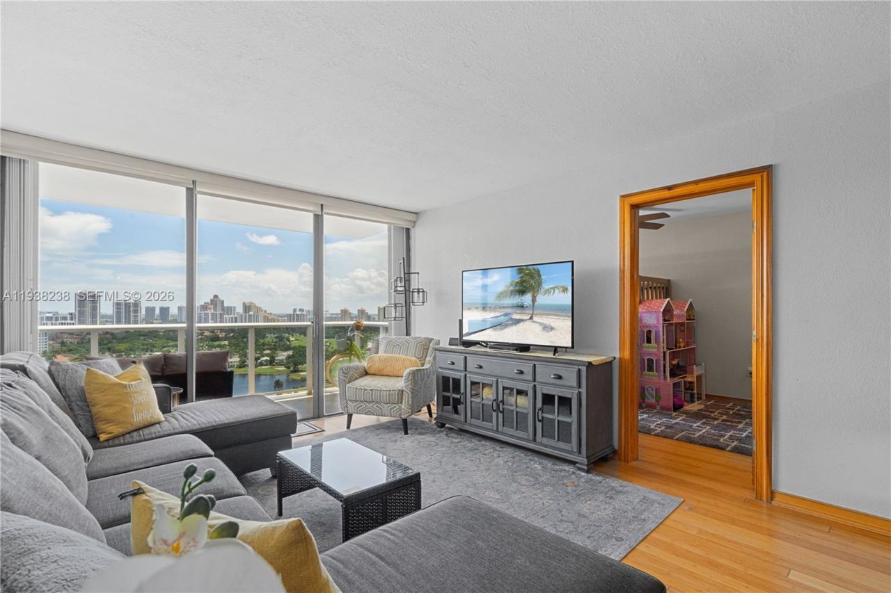 3675 N Country Club Dr, Unit 2404, Aventura, FL 33180 Photo