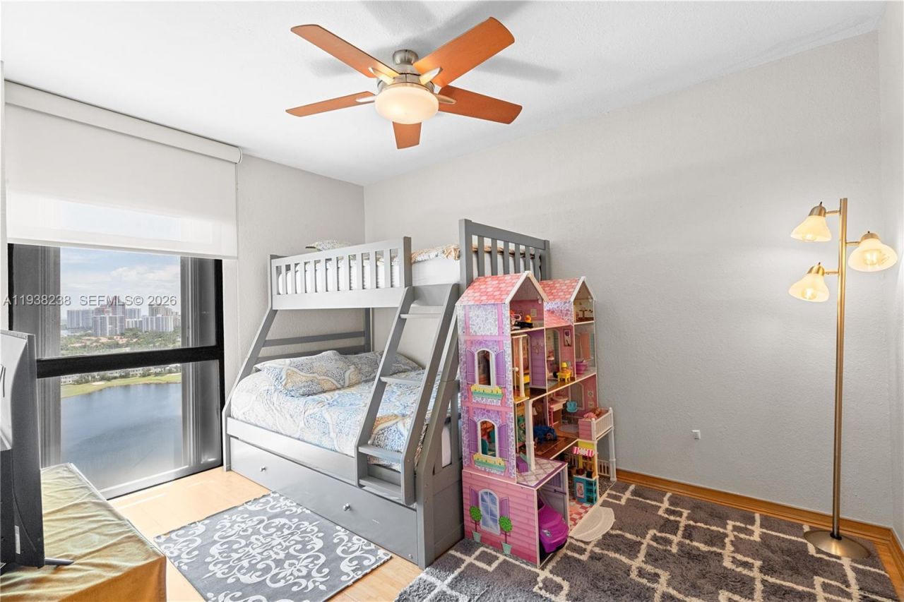 3675 N Country Club Dr, Unit 2404, Aventura, FL 33180 Photo