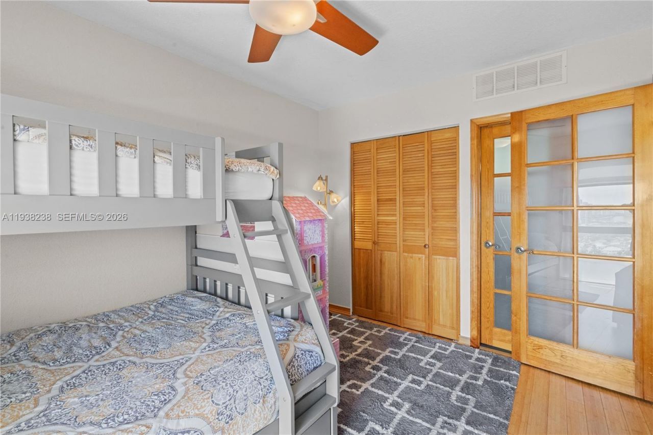 3675 N Country Club Dr, Unit 2404, Aventura, FL 33180 Photo