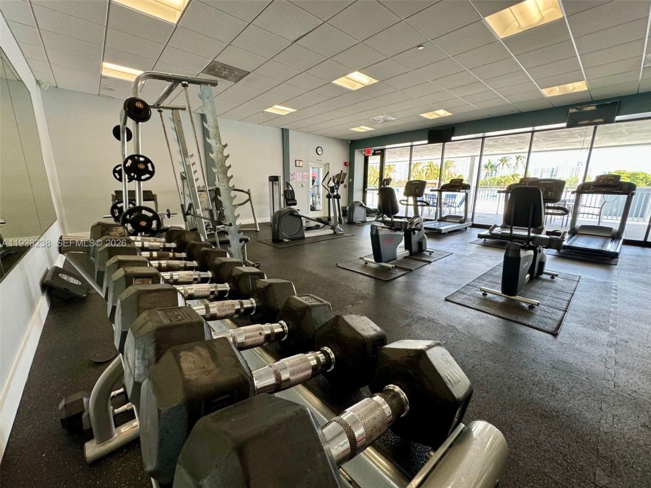 3675 N Country Club Dr, Unit 2404, Aventura, FL 33180 Photo