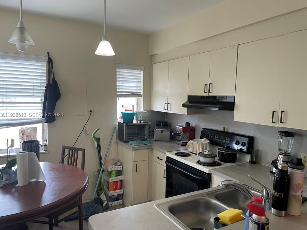 3741 SW 27th Ter , Miami, FL 33134 Photo