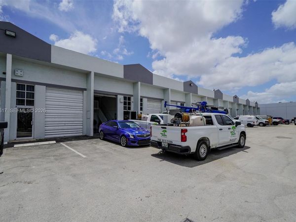 13390 SW 131st St, Unit 129, Miami, FL 33186