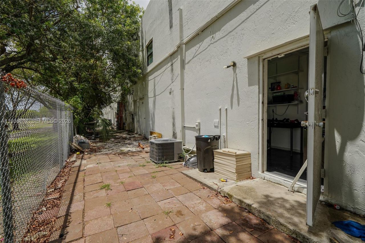 13390 SW 131st St, Unit 129, Miami, FL 33186 Photo