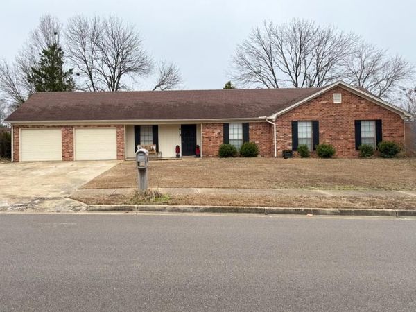 1904 Bob White, Tupelo, MS 38801