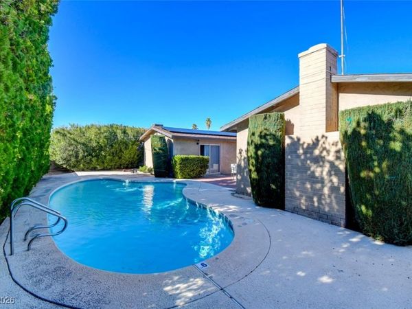 3061 S Liberty Circle, Las Vegas, NV 89121