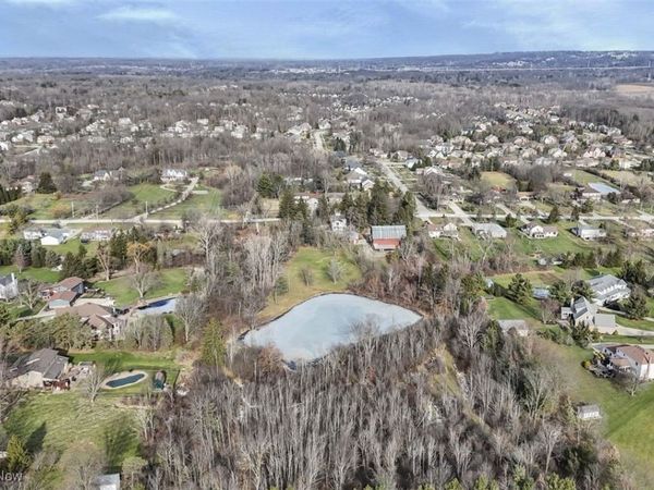 Boston Road, Hinckley, OH 44233