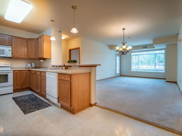 8200 W 33rd Street, Unit 208, Saint Louis Park, MN 55426