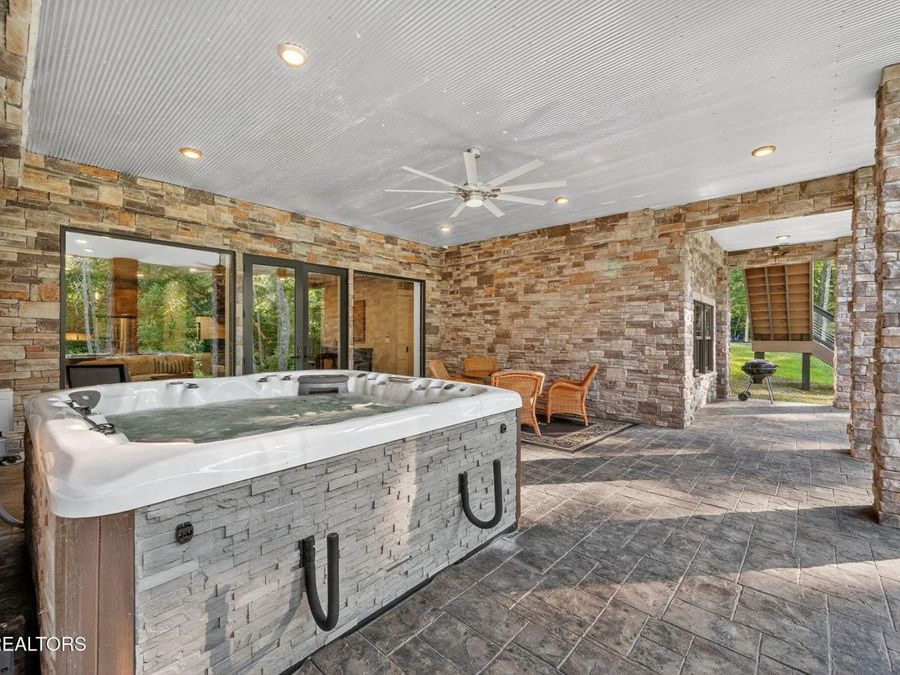 Property Image 37