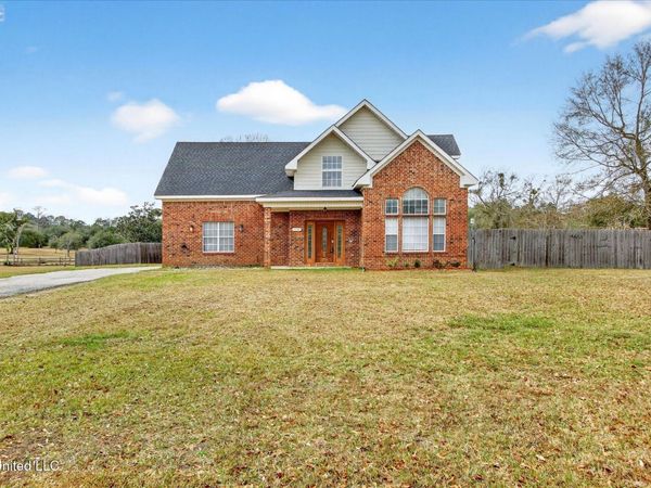 17161 Fenton Dedeaux Road, Kiln, MS 39556