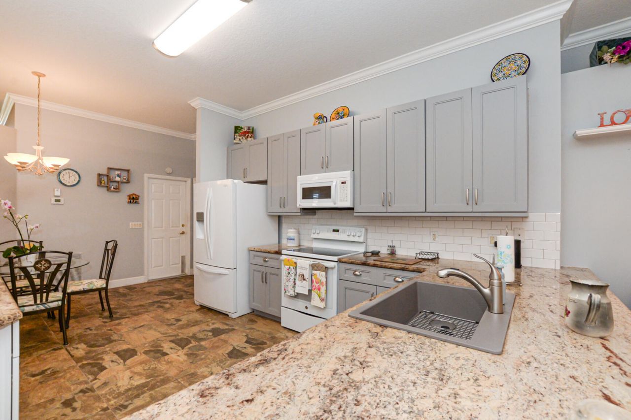 587 NW Lambrusco Drive, Port Saint Lucie, FL 34986 Photo