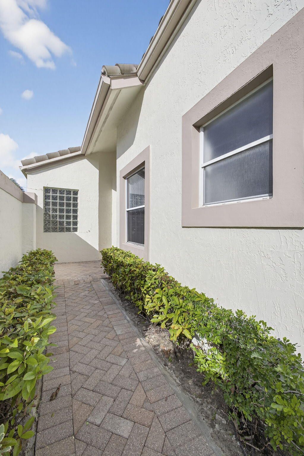 6375 Three Lakes Lane, Boynton Beach, FL 33437 Photo