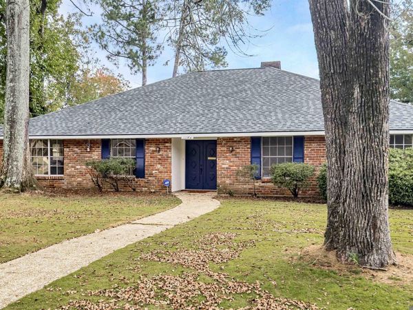 11146 Goodwood Blvd, Baton Rouge, LA 70815