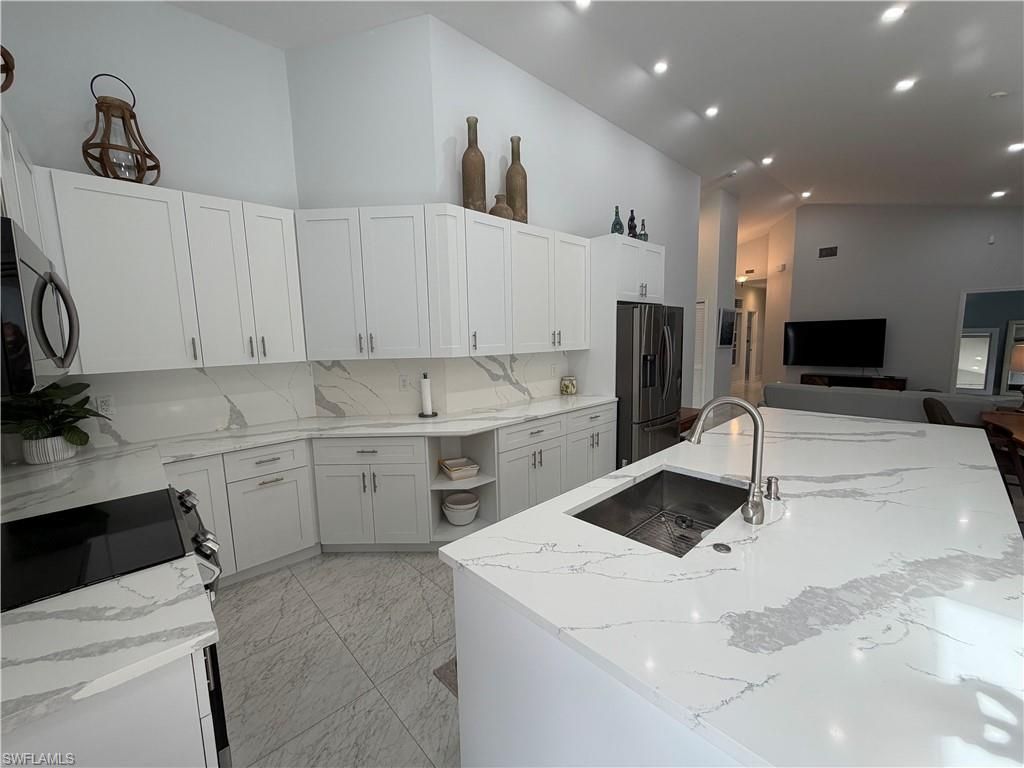 5950 Almaden Dr, Naples, FL 34119 Photo