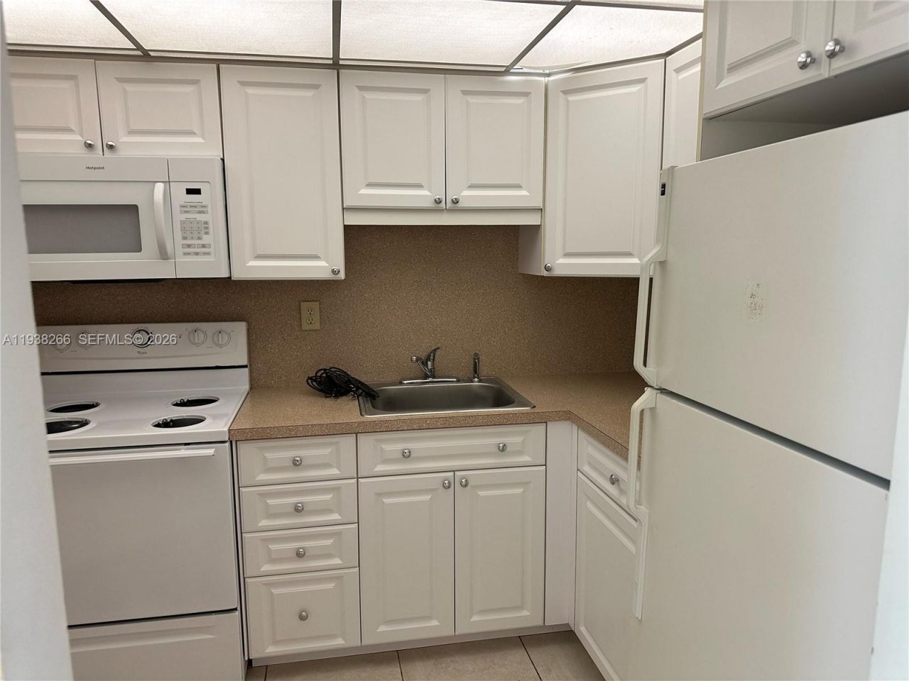 8851 Sunrise Lakes Blvd, Unit 112, Sunrise, FL 33322 Photo