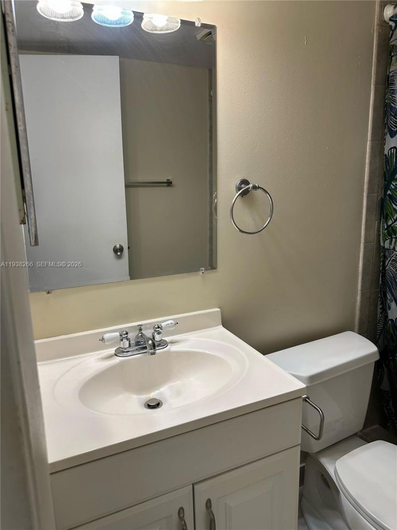 8851 Sunrise Lakes Blvd , Unit 112, Sunrise, FL 33322 Photo