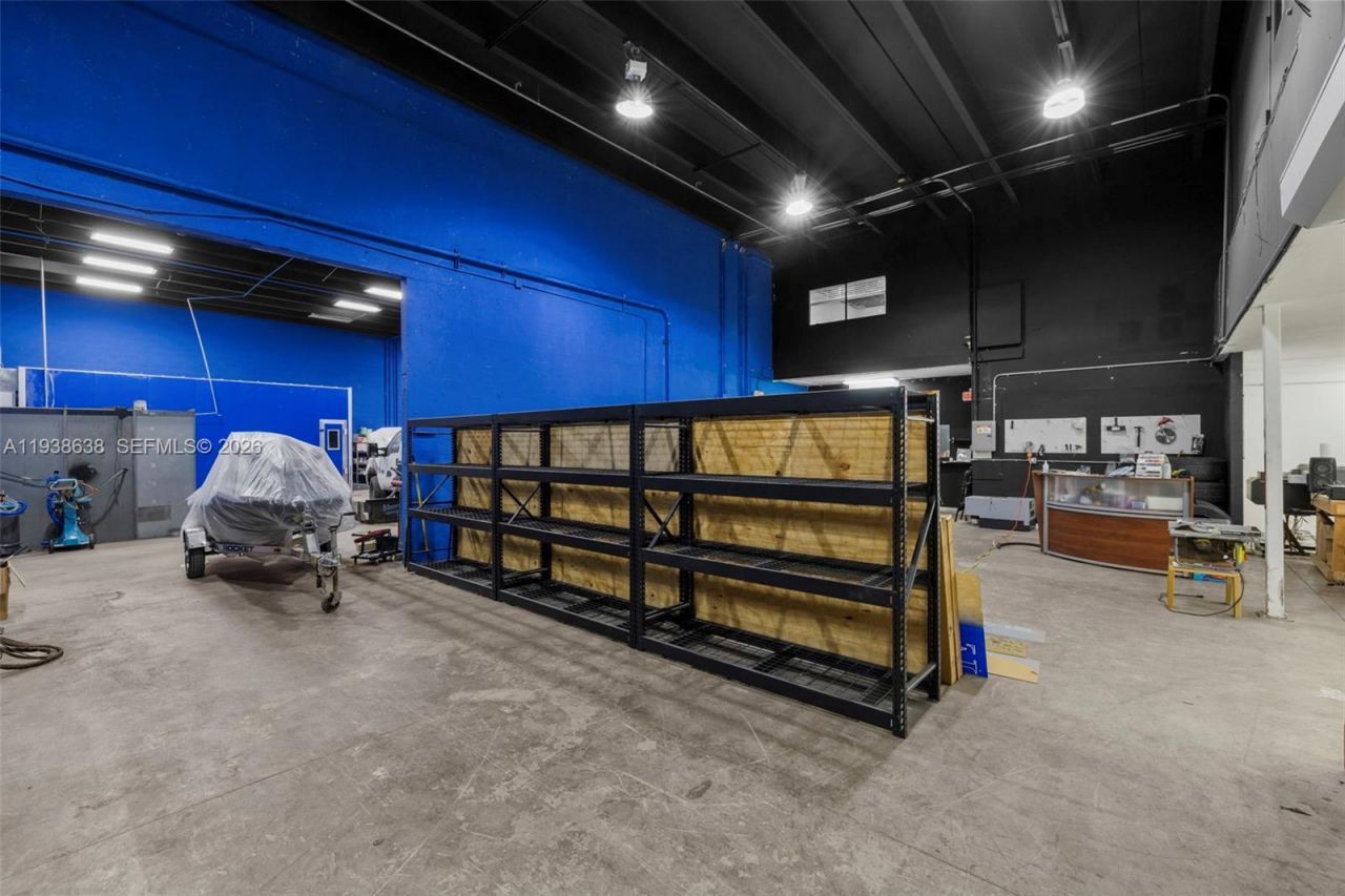 1905 NW 93rd Ave, Doral, FL 33172 Photo