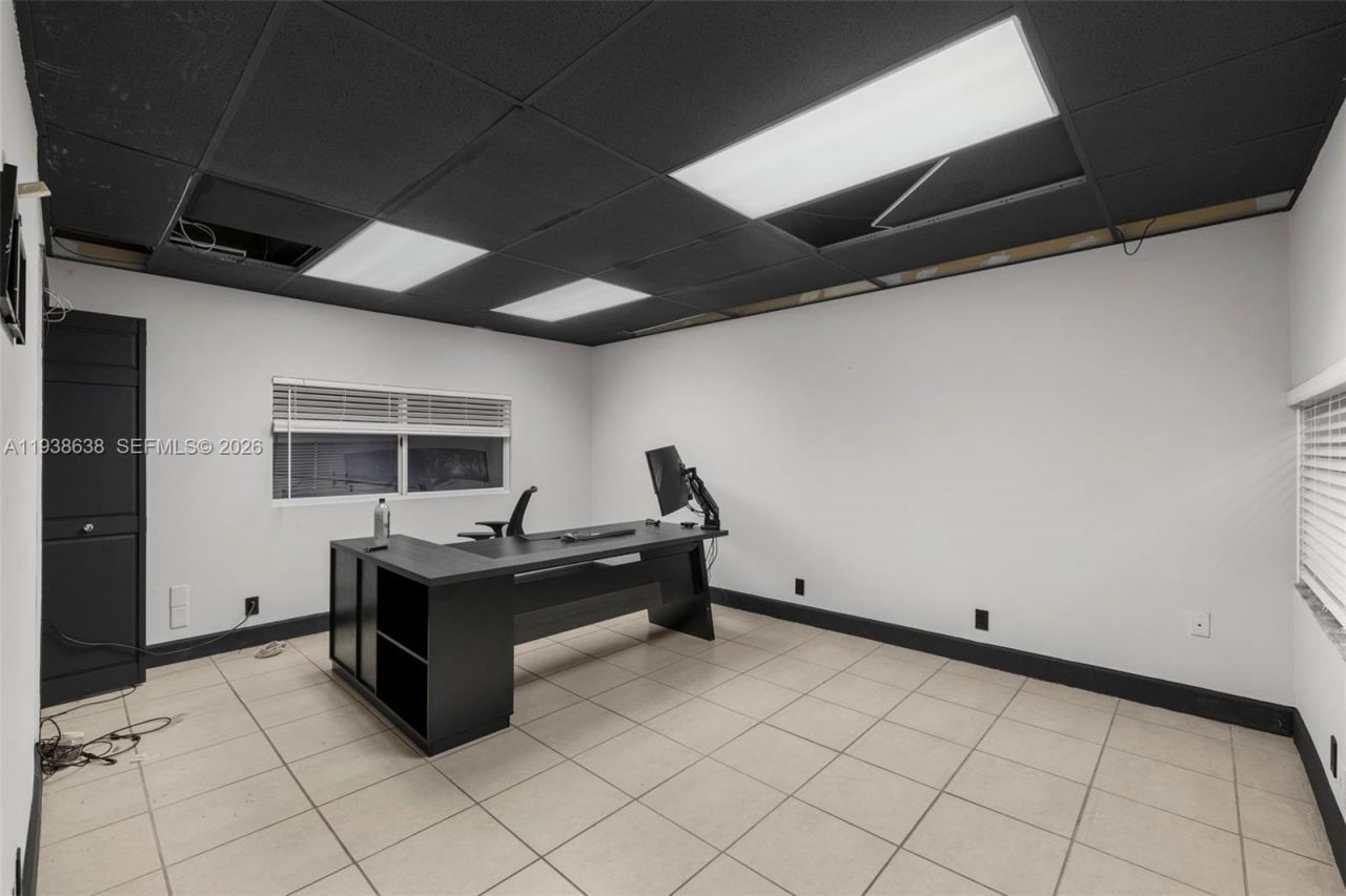 1905 NW 93rd Ave, Doral, FL 33172 Photo