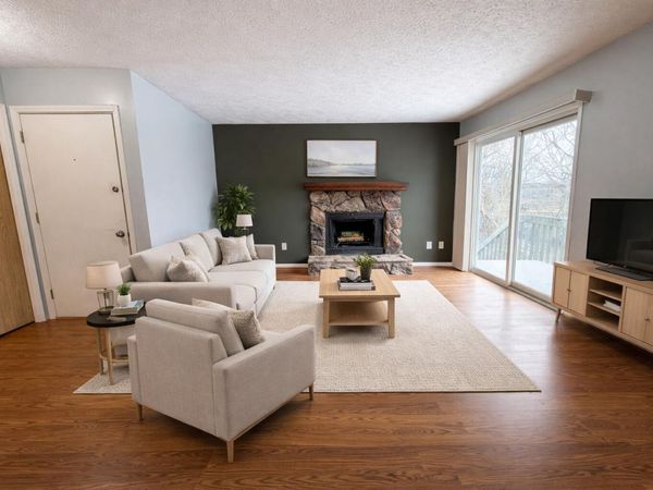 907 Registry Drive, Unit 126b, Grand Ledge, MI 48837