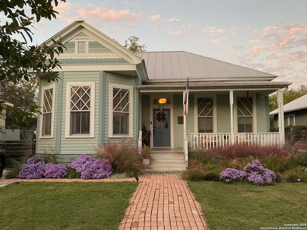 211 Devine Street, San Antonio, TX 78210