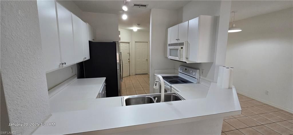 8541 Athena Ct, Lehigh Acres, FL 33971 Photo