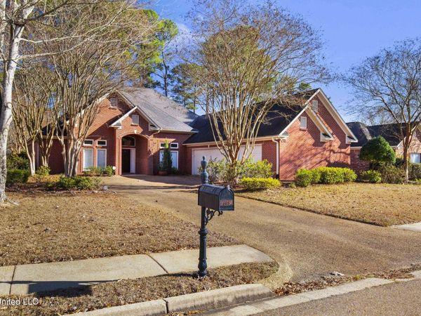 605 Wendover Drive, Ridgeland, MS 39157