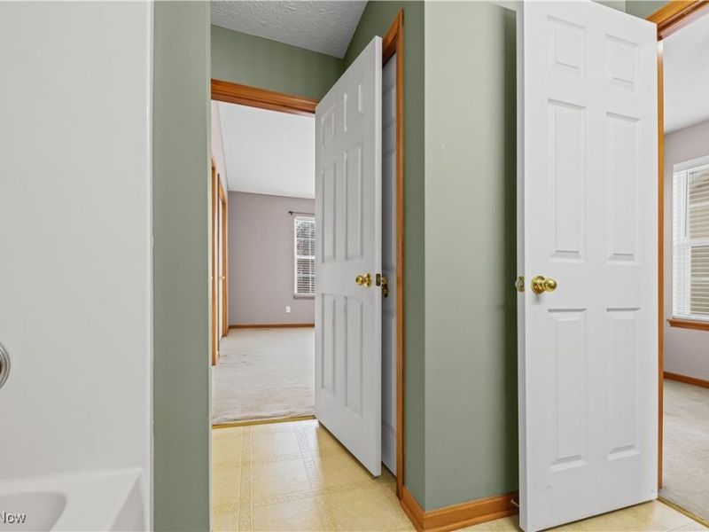 594 Birch Hill Drive, Medina, OH 44256 Photo 18