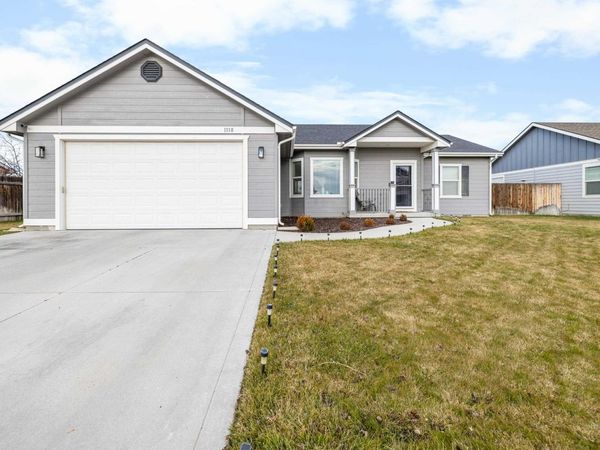 1110 SW Bonnie St, Mountain Home, ID 83647